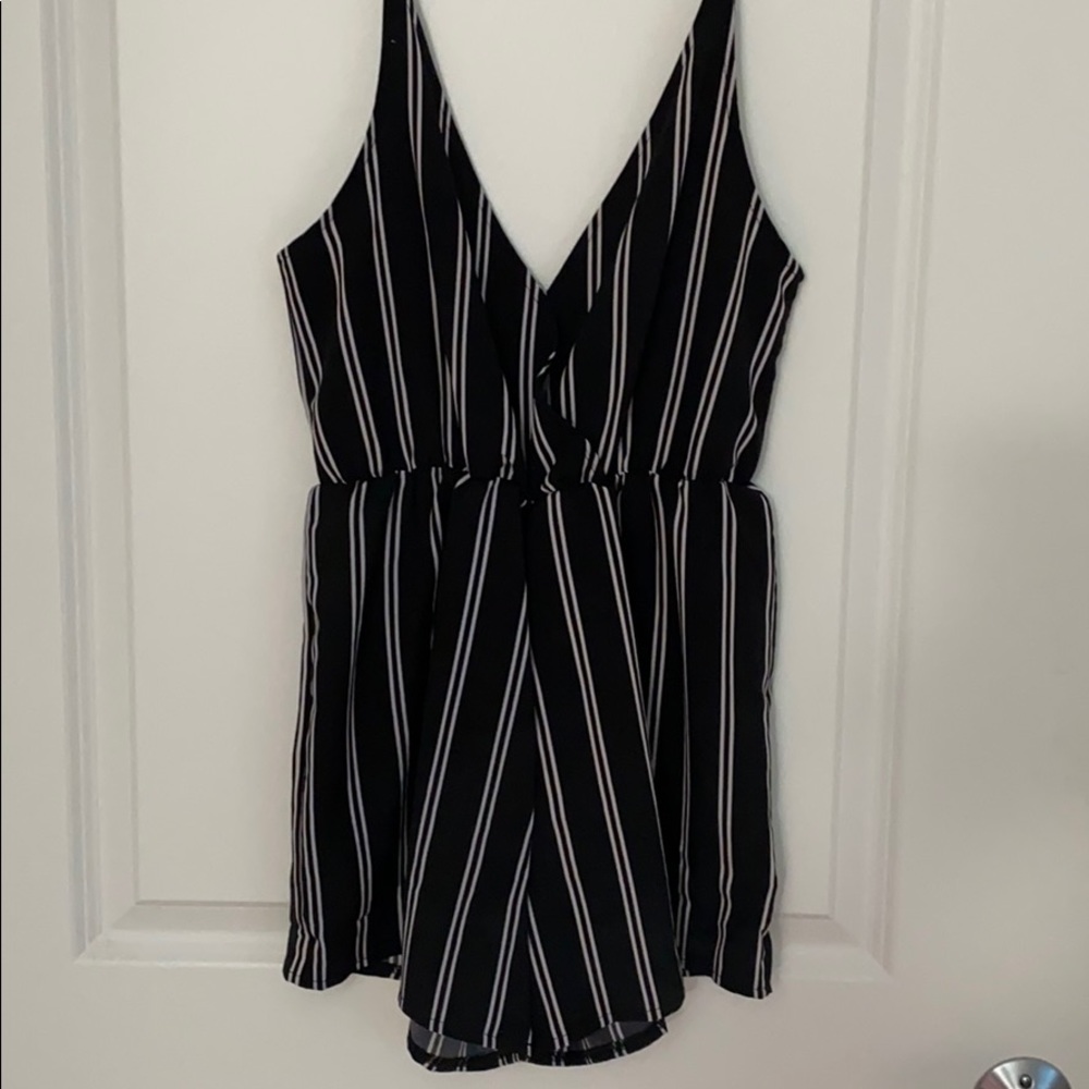 Black & white striped romper - Picture 1 of 3